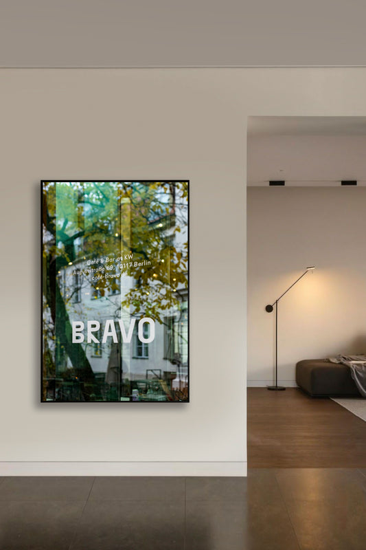 Bravo Cafe 01, Berlin